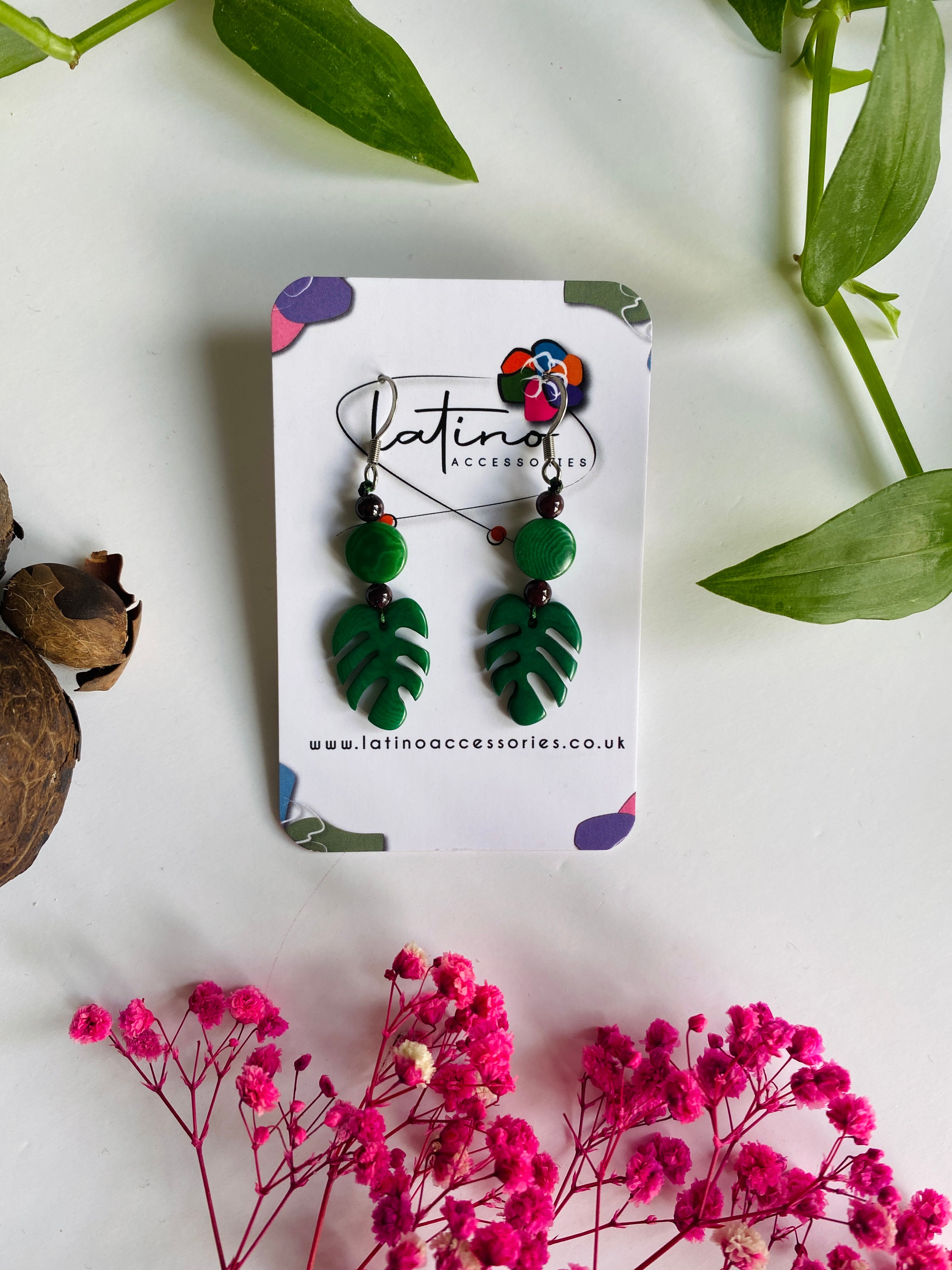 Monstera leaves earrings - emerald green